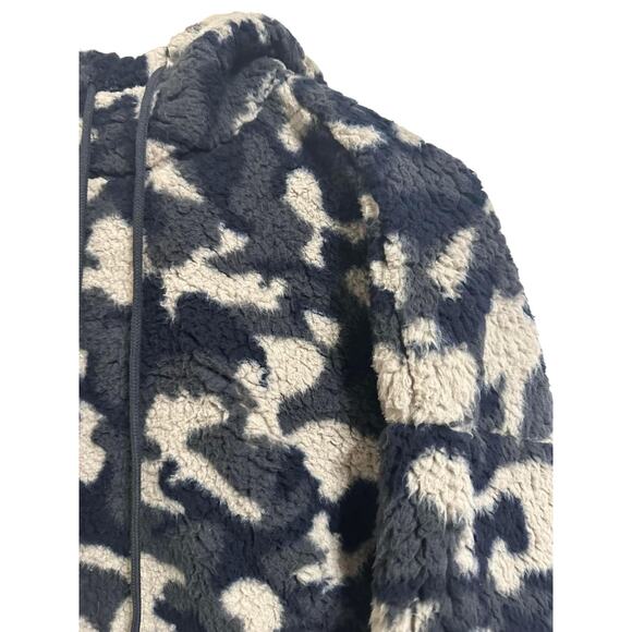 Z by Zella Green Urban Camo Print Faux Shearling Pullover Hoodie Small NEW - Picture 3 of 8